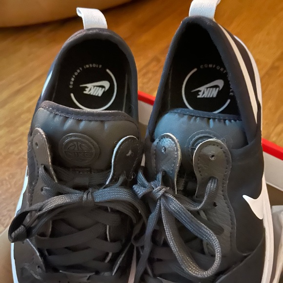 Nike Women’s court vision Alta sneakers - Picture 3 of 5